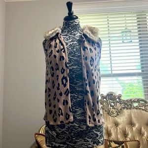 Girls Cheetah Vest